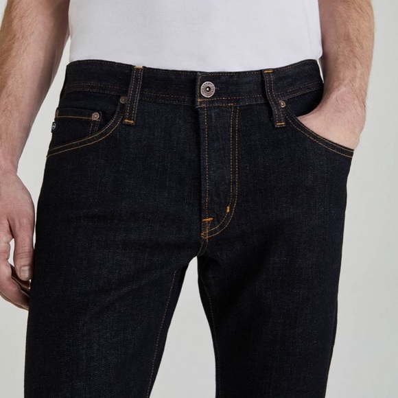 NWOT AG The Graduate Tailored Leg Jean